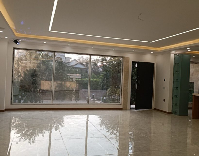 خرید ویلا دوبلکس ۳۴۰ متری مدارک کامل با حیاط سرسبز | ۳۴۰ متر