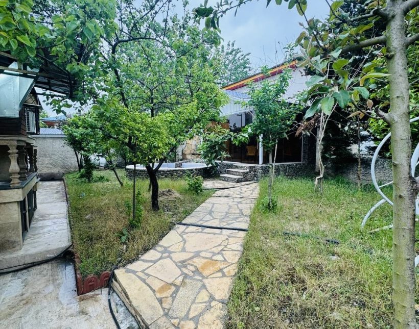 خرید ویلا باغی ۶۰۰ متری مبله کامل با استخر چهار فصل | ۶۰۰ متر