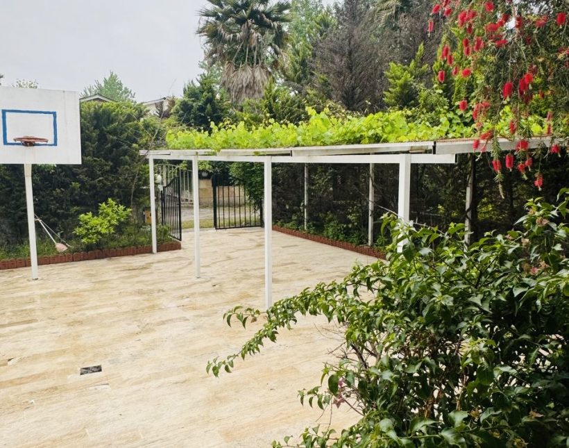 خرید ویلا باغی ۶۰۰ متری مبله کامل با استخر چهار فصل | ۶۰۰ متر