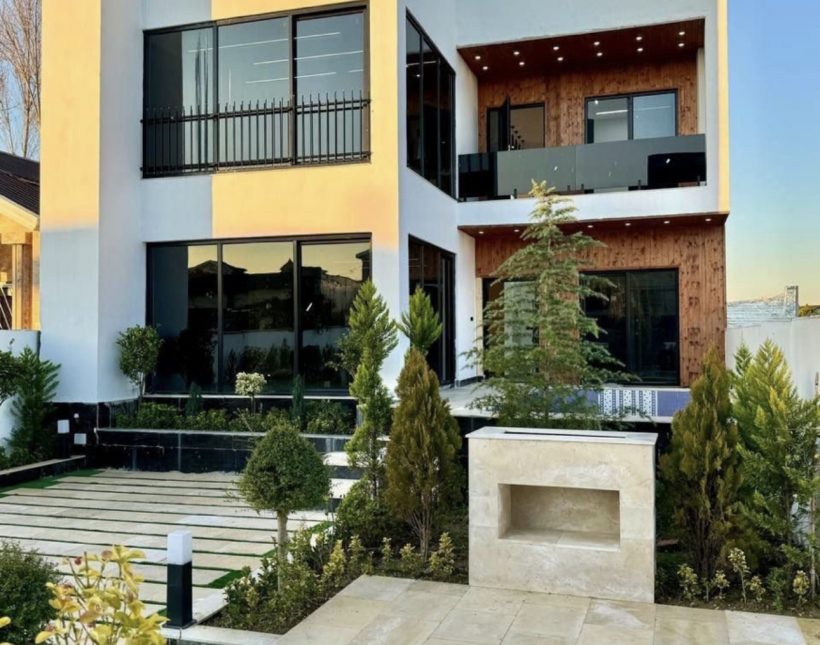 خرید ویلا ۴۵۰ متر بنا رووف گاردن آپادانا | ۳۵۰ متر