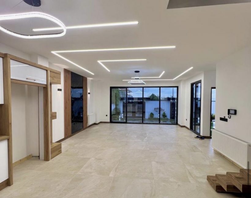 خرید ویلا ۲۶۰ متری استخر دار با روف الیمالات | ۲۶۰ متر