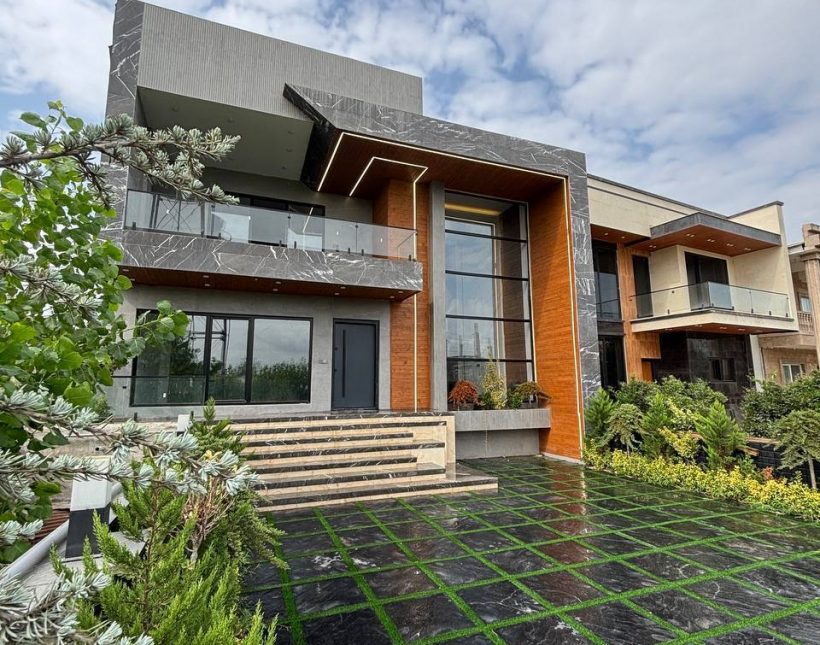 خرید ویلا ۳۰۰ متری مدرن با استخر داخلی امیرآباد | ۳۰۰ متر