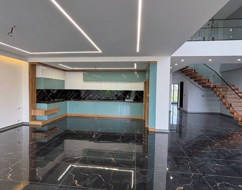 خرید ویلا ۳۰۰ متری مدرن با استخر داخلی امیرآباد | ۳۰۰ متر