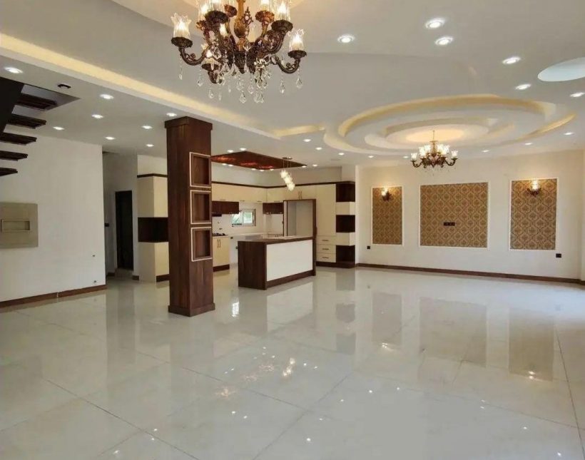 خرید کاخ ویلا شیک استخردار شهرکی جنگلی مدارک تکمیل | ۳۰۰ متر