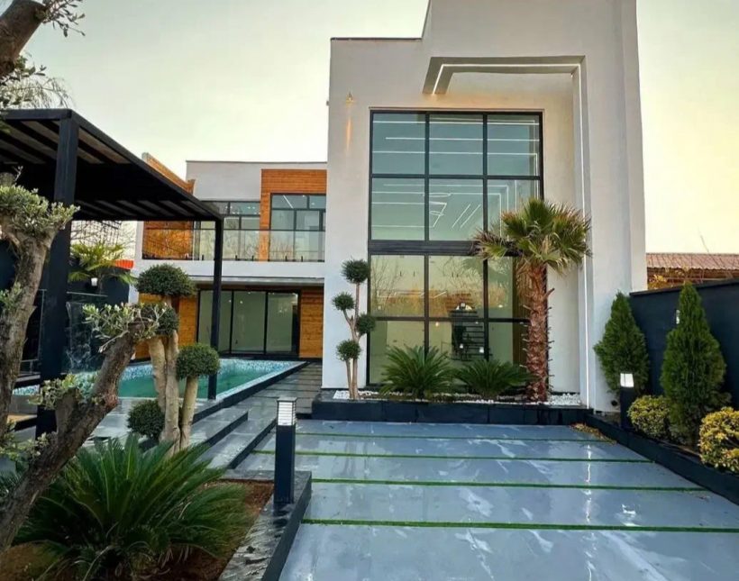 خرید ویلا دوبلکس مدرن ۳۰۰ متری استخردار شهرک برند | ۳۰۰ متر