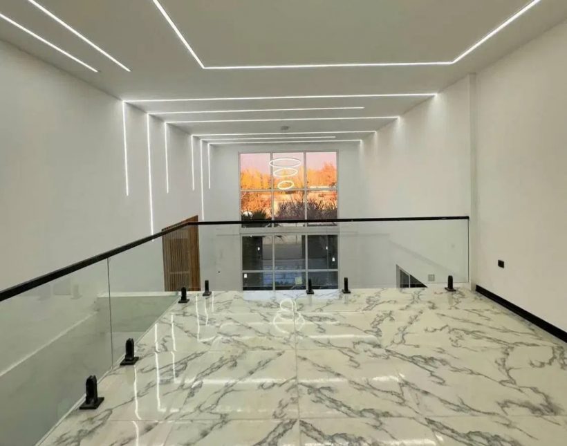 خرید ویلا دوبلکس مدرن ۳۰۰ متری استخردار شهرک برند | ۳۰۰ متر