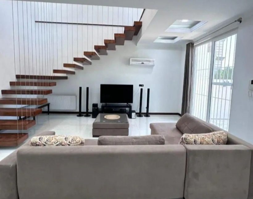 خرید ویلا در جوربند چمستان ۴۰۰متری دوبلکس نما رومی استخردار | ۴۰۰ متر