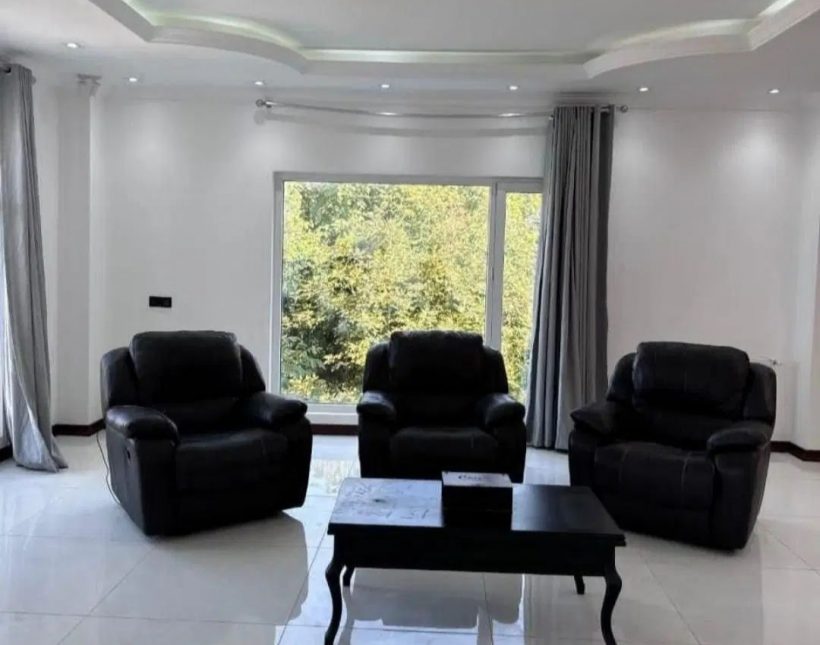 خرید ویلا در جوربند چمستان ۴۰۰متری دوبلکس نما رومی استخردار | ۴۰۰ متر