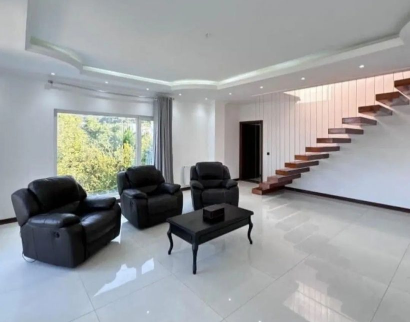 خرید ویلا در جوربند چمستان ۴۰۰متری دوبلکس نما رومی استخردار | ۴۰۰ متر