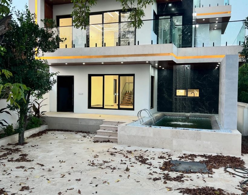 خرید ویلا استخردار هوشمند منطقه ورازده چمستان | 300 متر