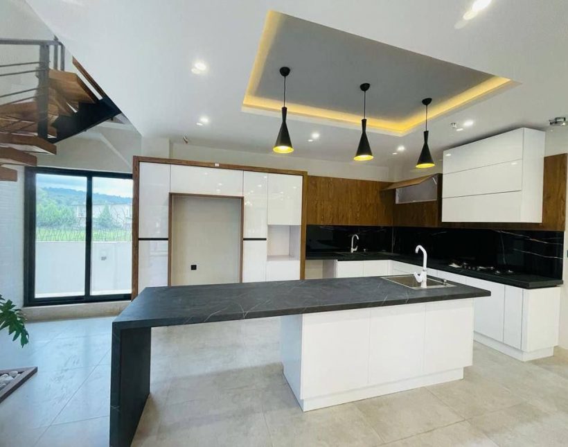 فروش ویلا دوبلکس روف دار و سند دار چمستان | ۳۰۰ متر