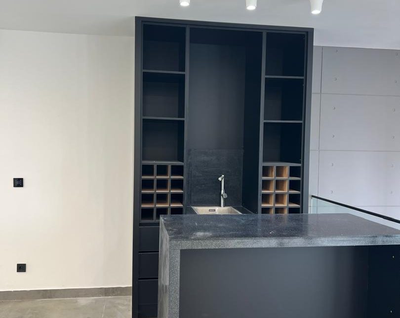 فروش ویلا با معماری مدرن در موقعیت عالی | 300 متر