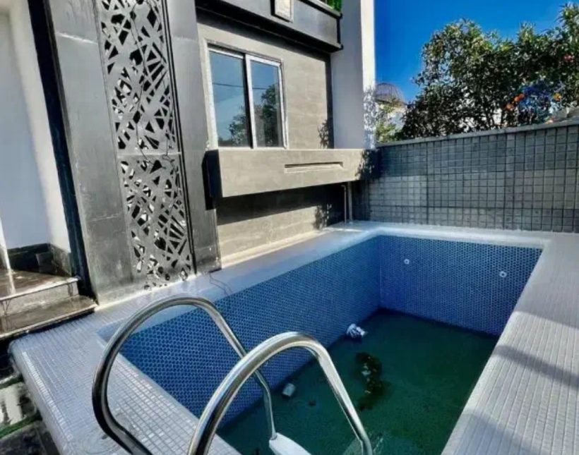 خرید ویلا همصفا چمستان ۳۰۰ متری مدرن استخردار مبله | ۳۰۰ متر