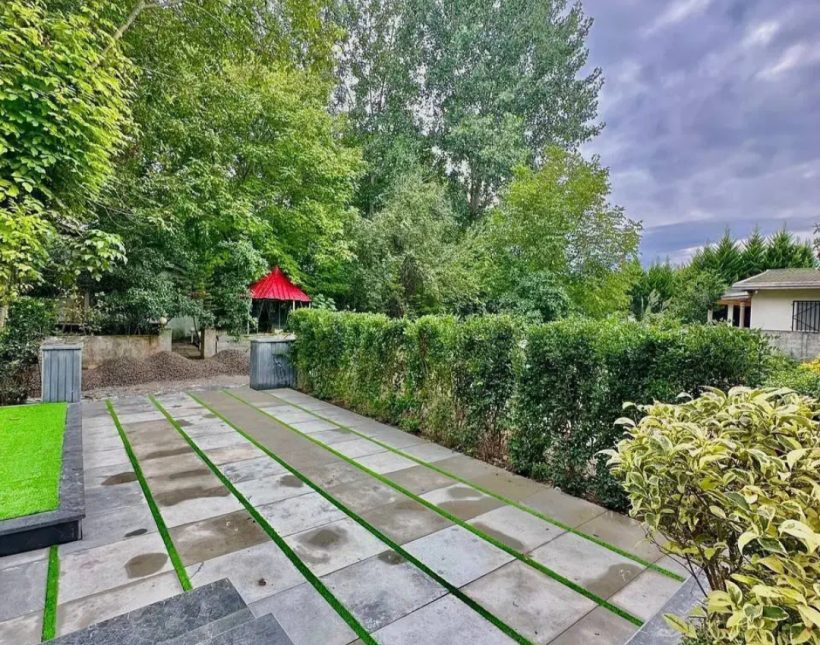 خرید ویلا در شمال ۳۰۰ متری مدرن استخردار شهرک برند جنگلی | ۳۰۰ متر