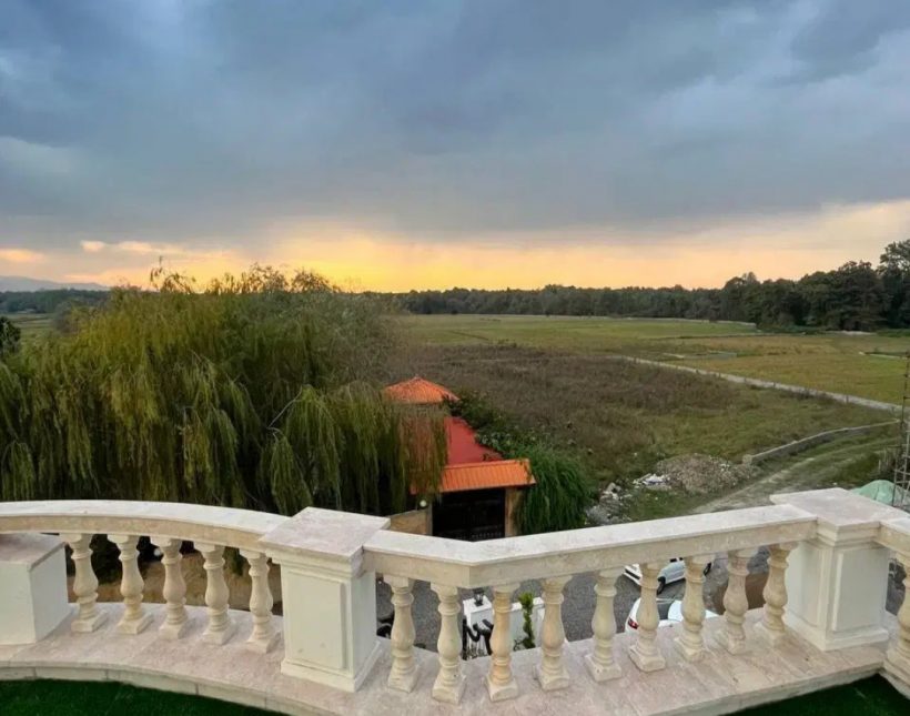 خرید کاخ ویلا کلاسیک استخر داخلی جاده جنگلی ایزدشهر سند دار | ۳۰۰ متر