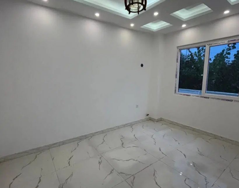 خرید کاخ ویلا کلاسیک استخر داخلی جاده جنگلی ایزدشهر سند دار | ۳۰۰ متر