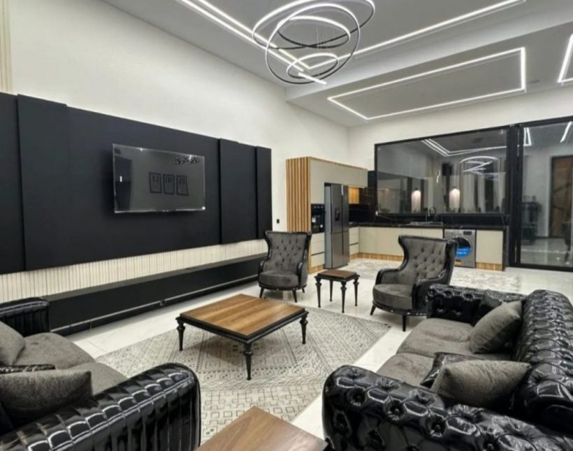 خرید ویلا الیمالات نور ۳۰۰ متری استخردار فول فرنیش شهرکی | ۳۰۰ متر