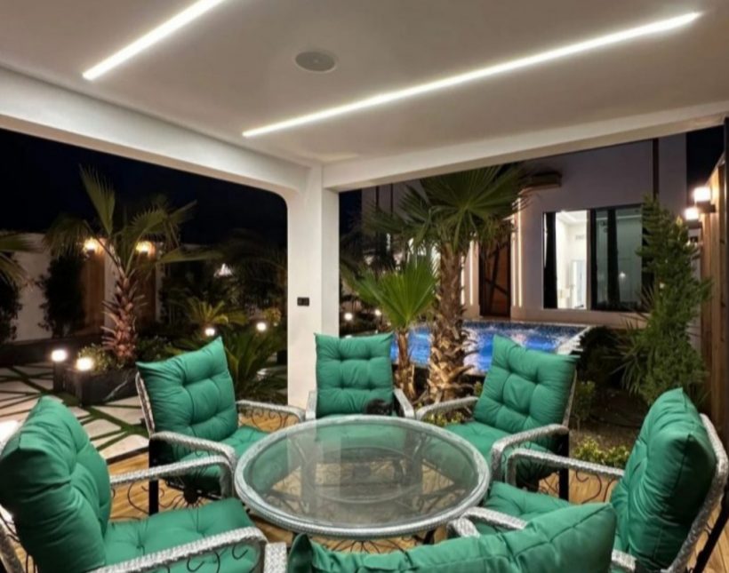 خرید ویلا الیمالات نور ۳۰۰ متری استخردار فول فرنیش شهرکی | ۳۰۰ متر