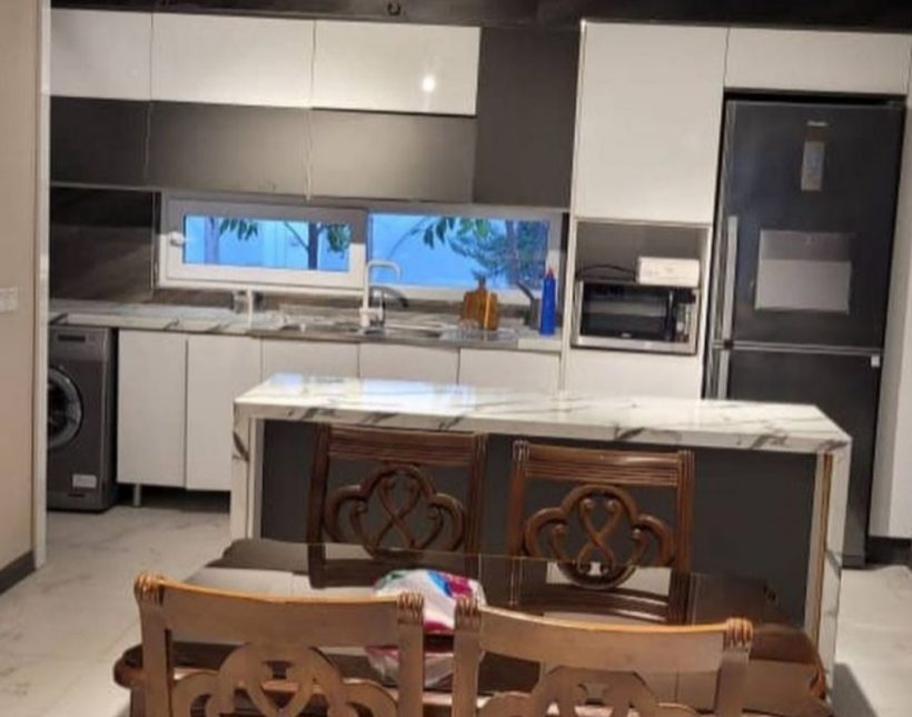 خرید ویلا شیک ۳۵۰ متری فول مبله استخردار شهرک برند | ۳۵۰ متر