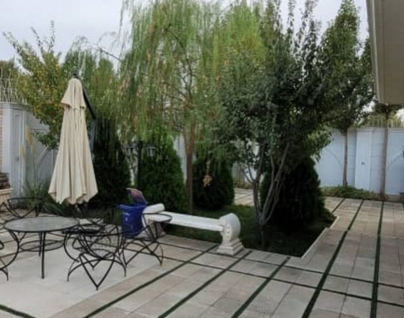 خرید ویلا شیک ۳۵۰ متری فول مبله استخردار شهرک برند | ۳۵۰ متر