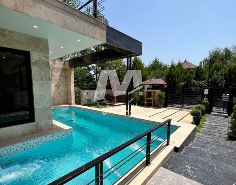 خرید ویلا امیرآباد چمستان ۳۰۰ متری تریبلکس مدرن استخردار | ۳۰۰ متر