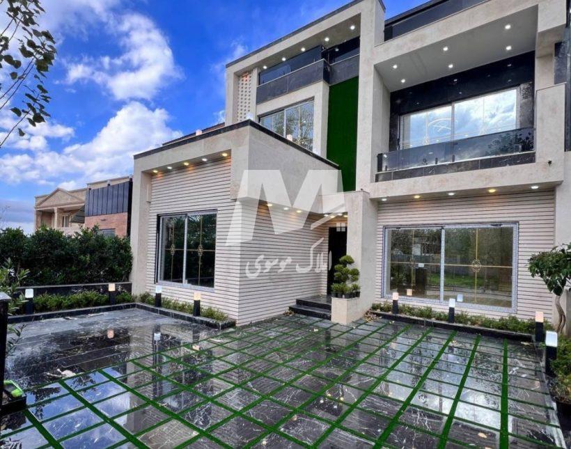 خرید ویلا در نور ۳۰۰ متری مدرن استخردار شهرک برند جنگلی | ۲۵۰ متر