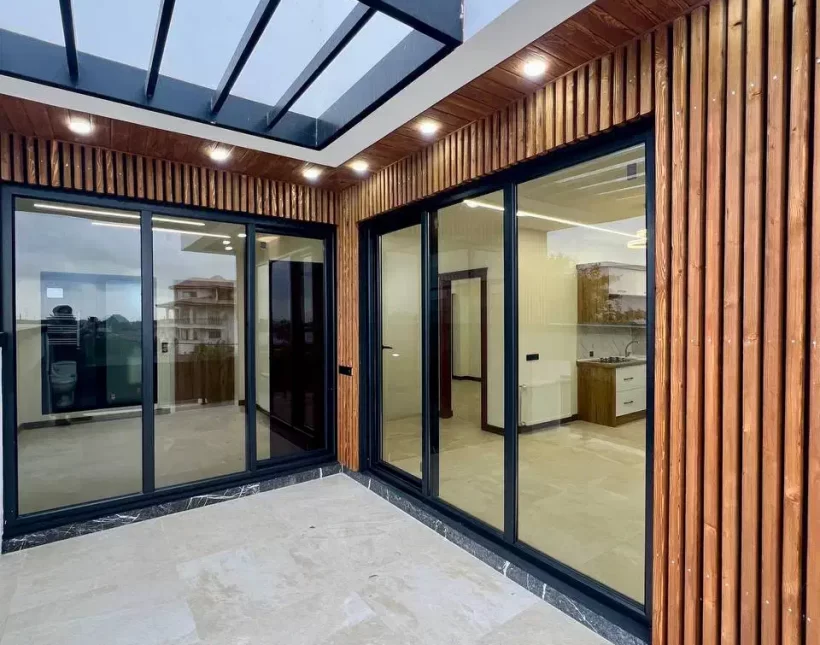 خرید ویلا دوبلکس استخر چهار فصل و سند دار نوشهر | ۲۶۰ متر