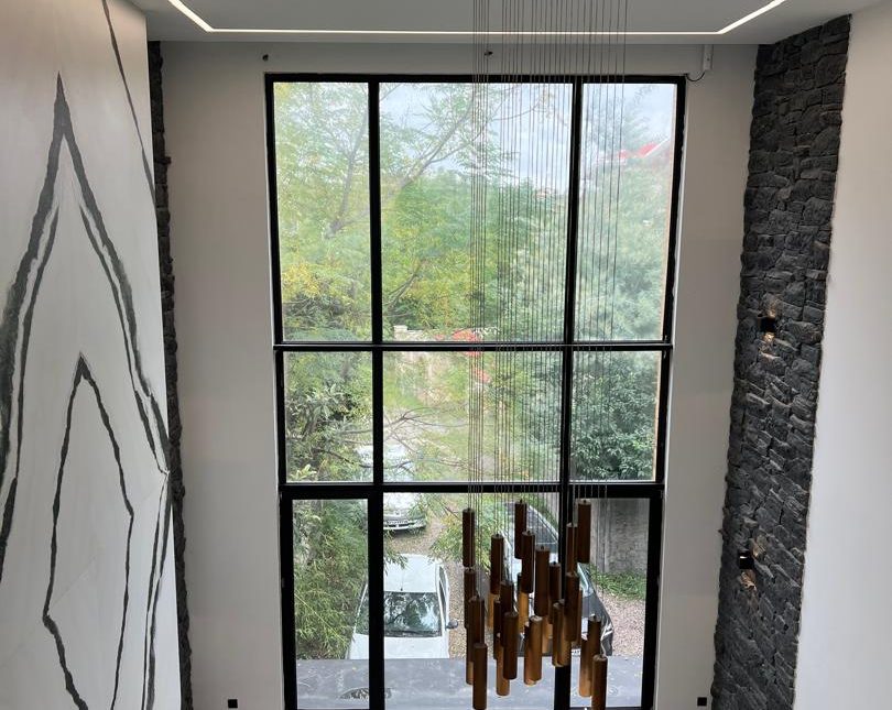 فروش ویلا با معماری مدرن در موقعیت عالی | 300 متر