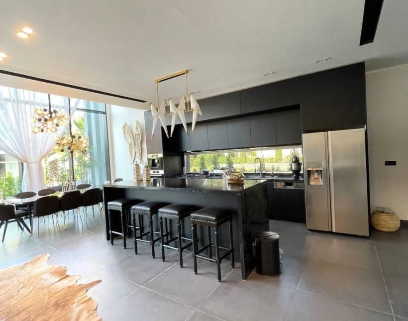 فروش ویلا دوبلکس استخردار و فول فرنیش رویان | ۴۰۰ متر