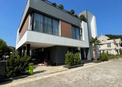 فروش ویلا دوبلکس استخردار و فول فرنیش رویان | ۴۰۰ متر