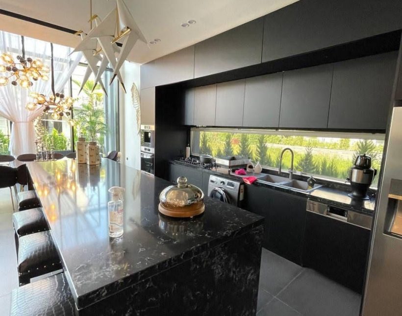 فروش ویلا دوبلکس استخردار و فول فرنیش رویان | ۴۰۰ متر