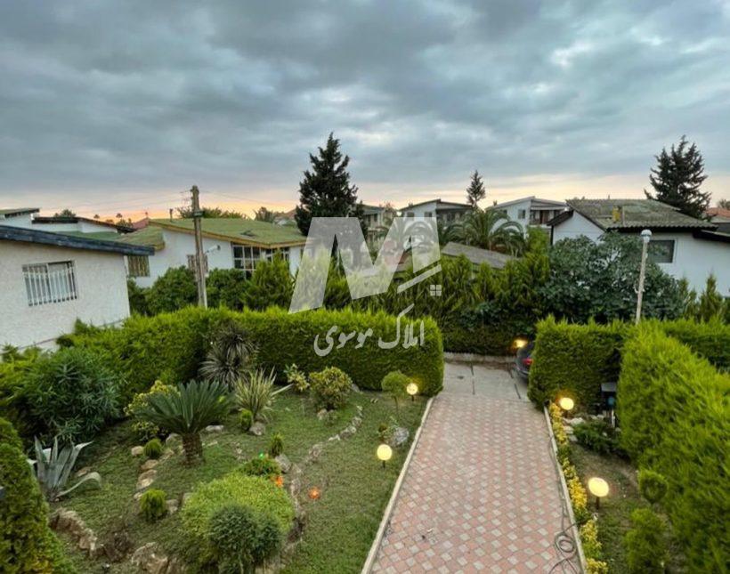 خرید ویلا کلاسیک ۷۰۰ متری پشت پارک جنگلی نور | ۷۰۰ متر