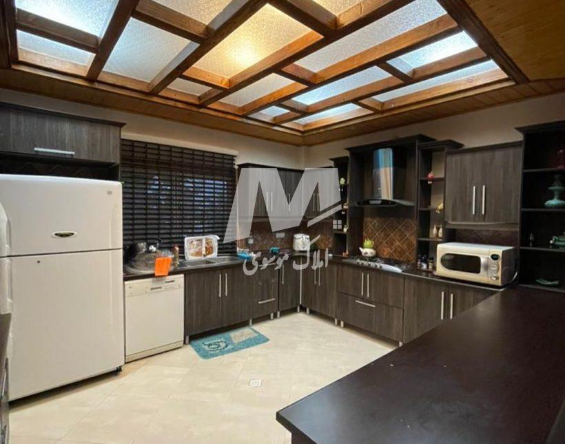 خرید ویلا کلاسیک ۷۰۰ متری پشت پارک جنگلی نور | ۷۰۰ متر