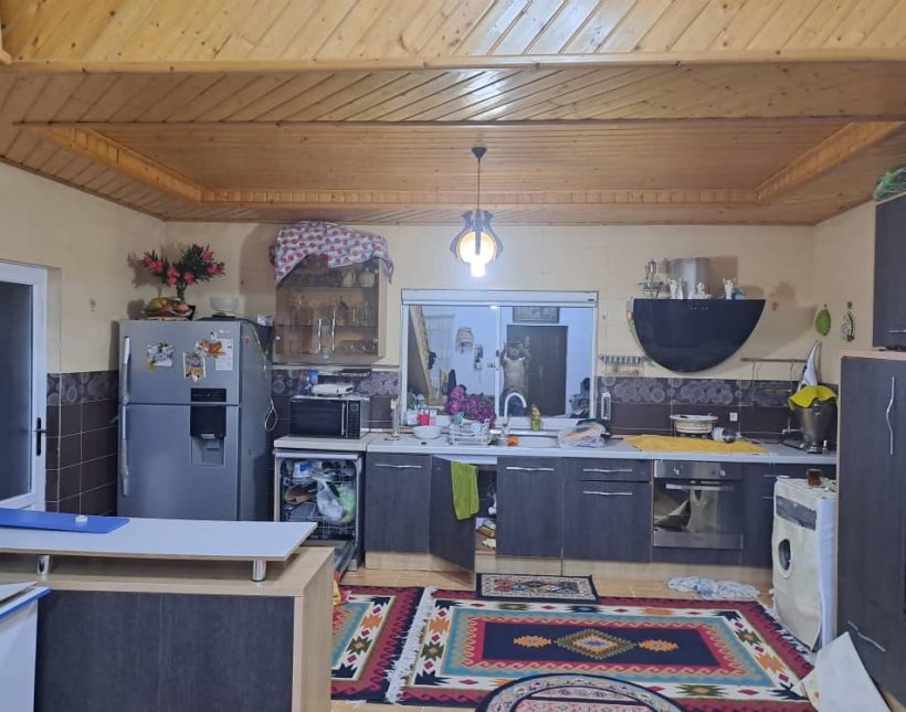 خرید ویلا نیم پیلوت ۳ خواب سند تک برگ رویان جاده آبپری | ۳۰۰ متر