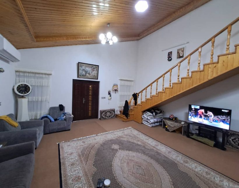 خرید ویلا نیم پیلوت ۳ خواب سند تک برگ رویان جاده آبپری | ۳۰۰ متر