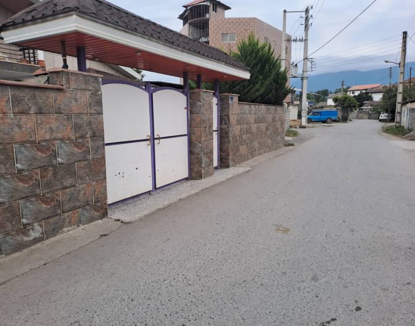 خرید ویلا نیم پیلوت ۳ خواب سند تک برگ رویان جاده آبپری | ۳۰۰ متر