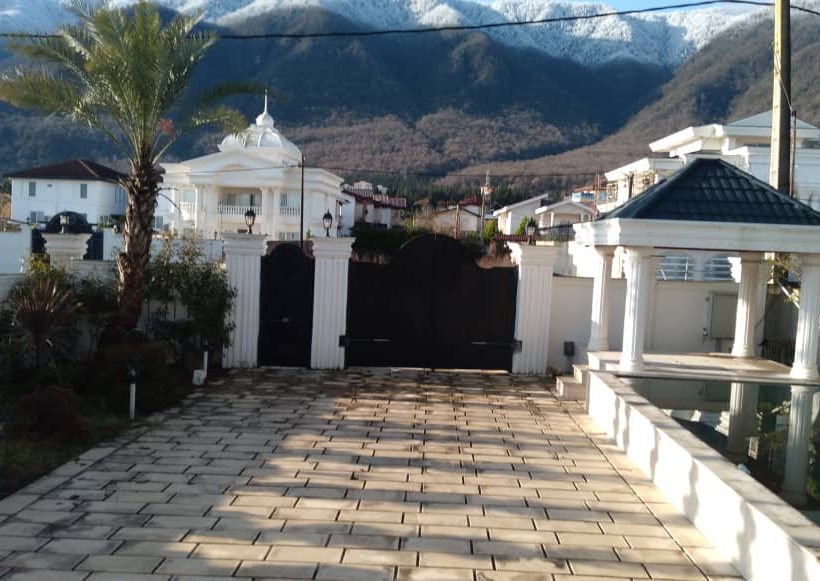 خرید ویلا استخر دار 5 خواب فول امکانات فول فرنیش 600 متری | 500 متر