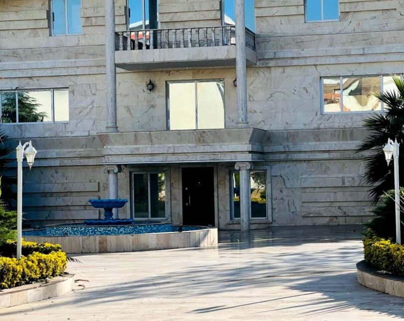 خرید ویلا تریبلکس اسخردار سونا جکوزی 1300 متری | 1300 متر