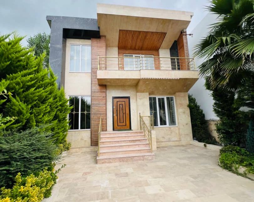 خرید ویلا دوبلکس نما مدرن استخر دار 300 متری سائیج محله آمل | 300 متر