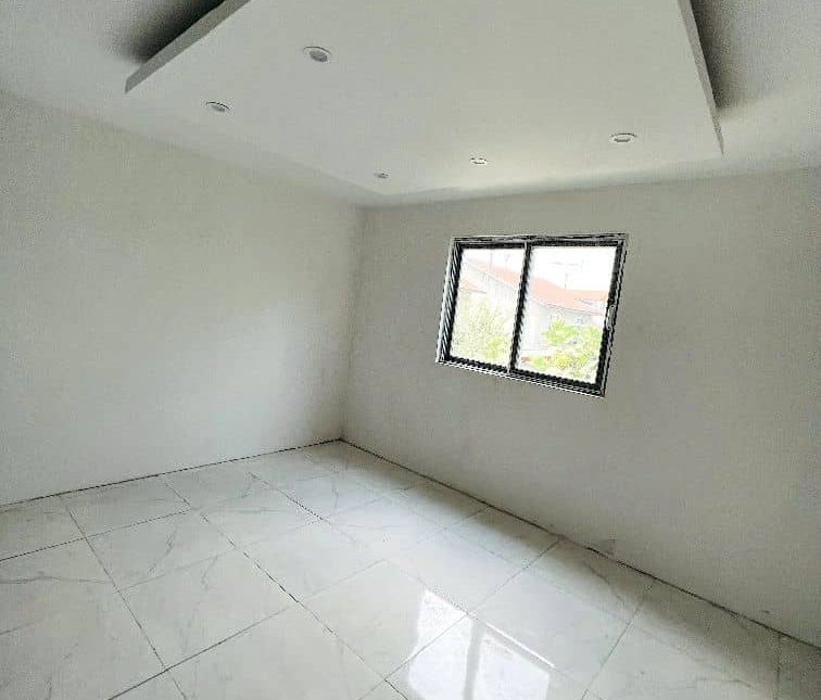 خرید ویلا استخردار 3خواب 400 متری جاده کلوده چمستان | 400 متر