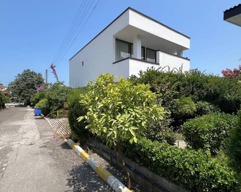 خرید ویلا دوبلکس استخر دار مدارک کامل ویو جنگلی 500 متری | 500 متر