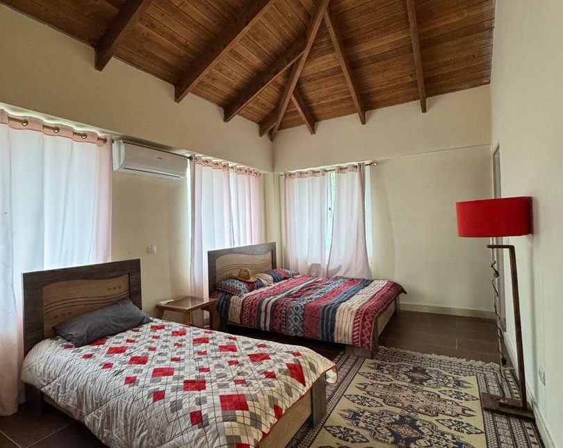 خرید ویلا باغ کلاسیک انگلیسی استخردار فول فرنیش | 700 متر