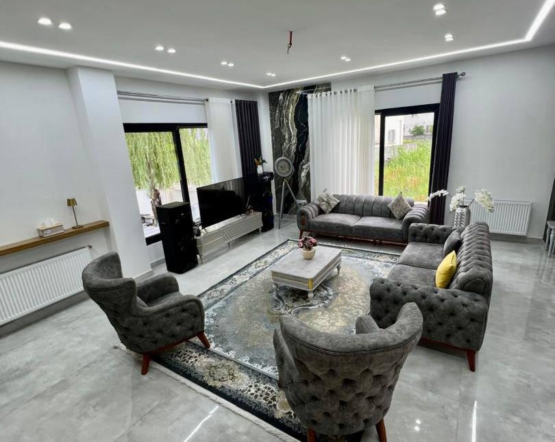 خرید ویلا فول فرنیش ویو فوق العاده کوه جنگل 240 متری چلک نوشهر | 220 متر