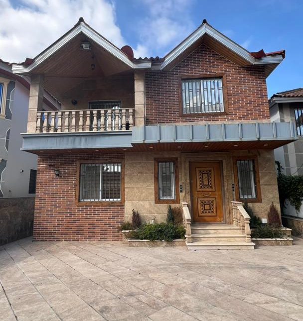 خرید ویلا نما آجر فول فرنیش سند شش دانگ 175 متری ونوش نوشهر | 175 متر