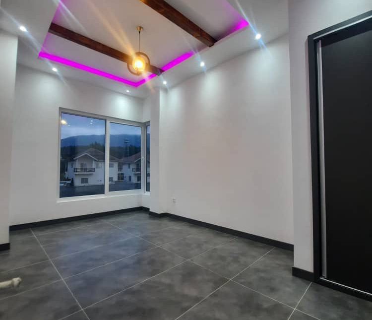 خرید ویلا دوبلکس استخر چهار فصل سند تک برگ 320 متری | 305 متر