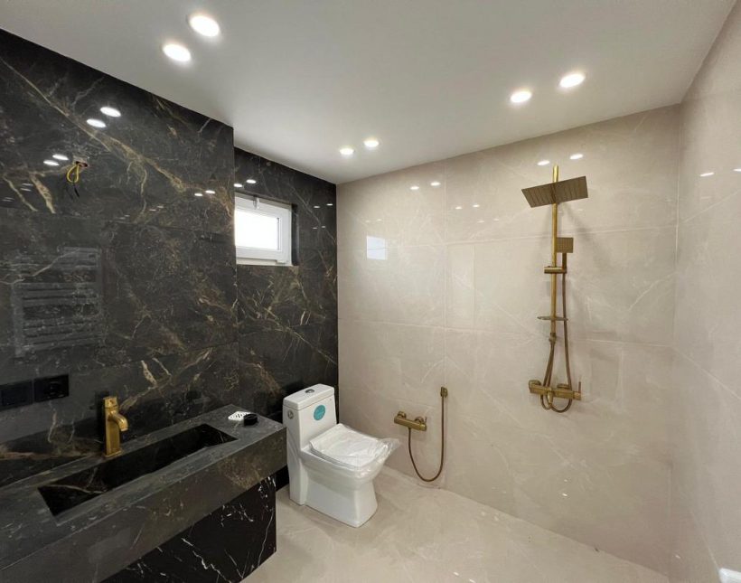 خرید ویلا باغ استخردار فول امکانات سند تک برگ 580 متری رویان | 580 متر