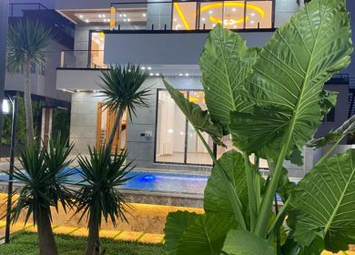 خرید ویلا باغ استخردار فول امکانات سند تک برگ 580 متری رویان | 580 متر