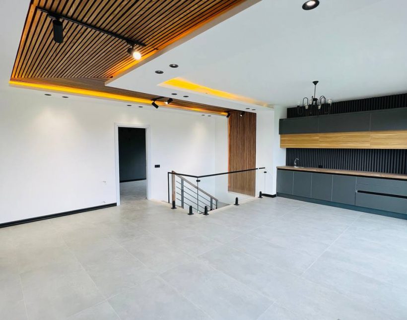 خرید ویلا تریپلکس استخر دار سند تک برگ 320متری | 250 متر