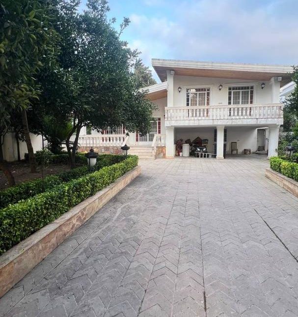 خرید ویلا باغ حیاط دار سرسبز 580 متری نجارده نوشهر | 580 متر