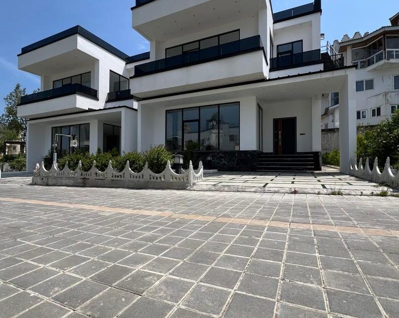 خرید ویلا دوبلکس نوساز با ویو فوق العاده دریا و جنگل 340متری سیسنگان نوشهر | 250 متر